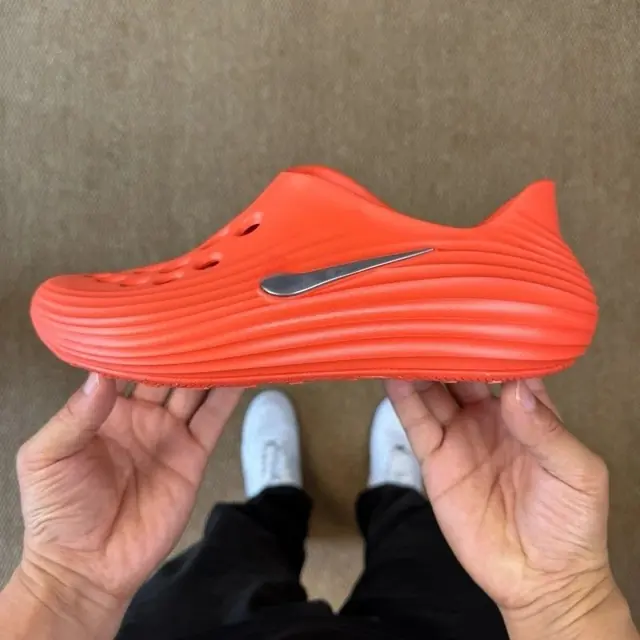 Nike Foam Runner Sandal product photo